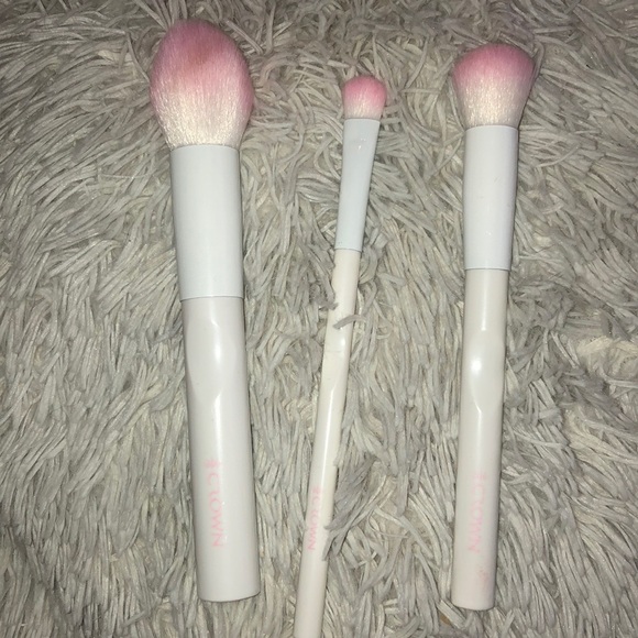 3 piece crown royal brush set! NWOT - Picture 1 of 4